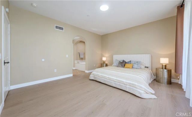 672 E Valencia 108, Anaheim, CA 92805