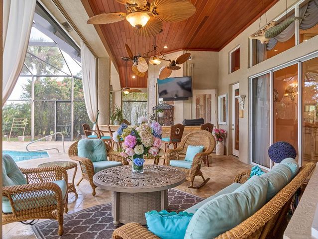 8444 Ironhorse Court, West Palm Beach, FL 33412