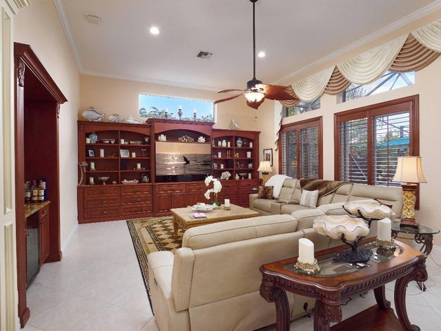 8444 Ironhorse Court, West Palm Beach, FL 33412