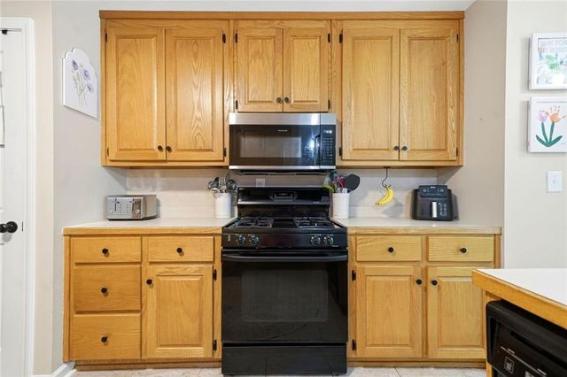 285 Hidden Branches Trail, Canton, GA 30115