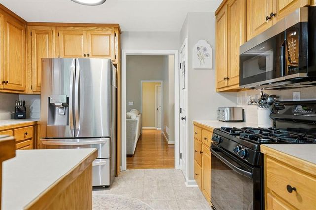 285 Hidden Branches Trail, Canton, GA 30115