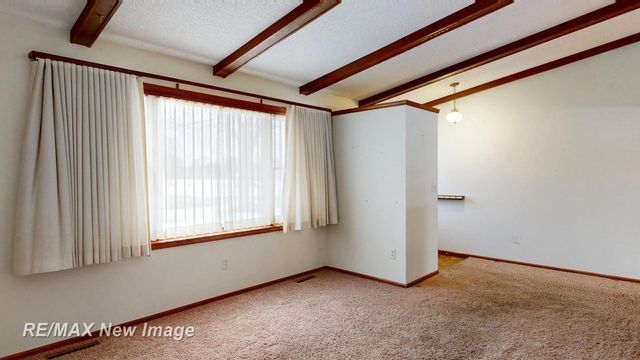 1415 W North Union Road, Auburn, MI 48611