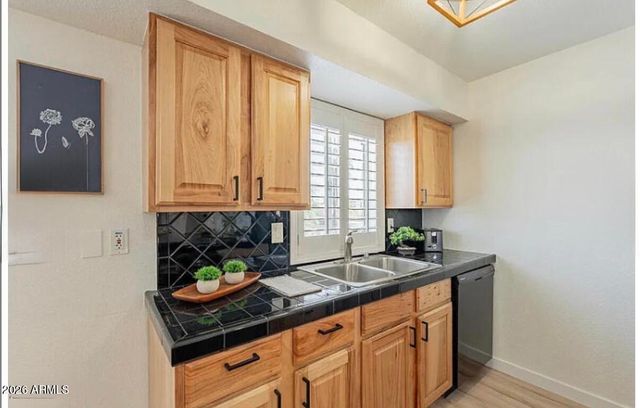 4554 E PARADISE VILLAGE Parkway N 228, Phoenix, AZ 85032