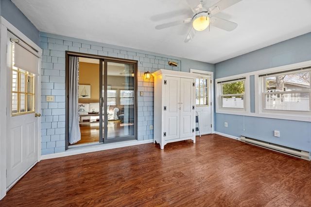 25 Clover Ln, Mashpee, MA 02649