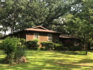 6370 Parris Bridge Road, Chesnee, SC 29323