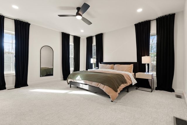 44 Methuen Road, Dracut, MA 01826