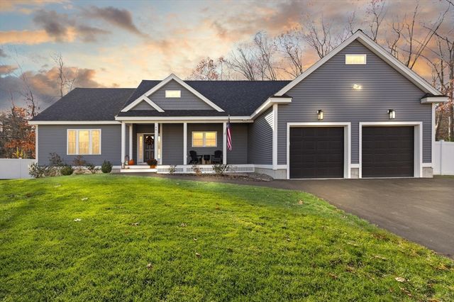 44 Methuen Road, Dracut, MA 01826