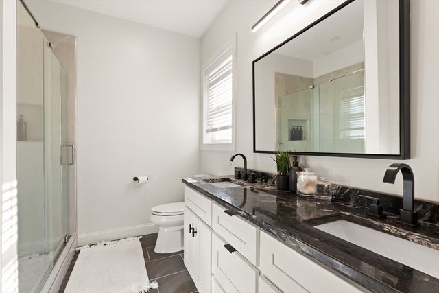 44 Methuen Road, Dracut, MA 01826