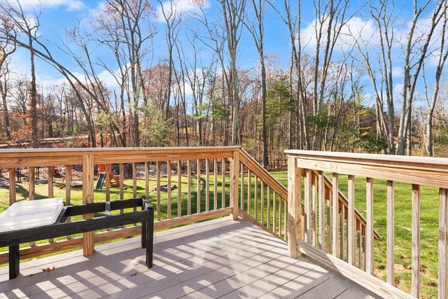 44 Methuen Road, Dracut, MA 01826