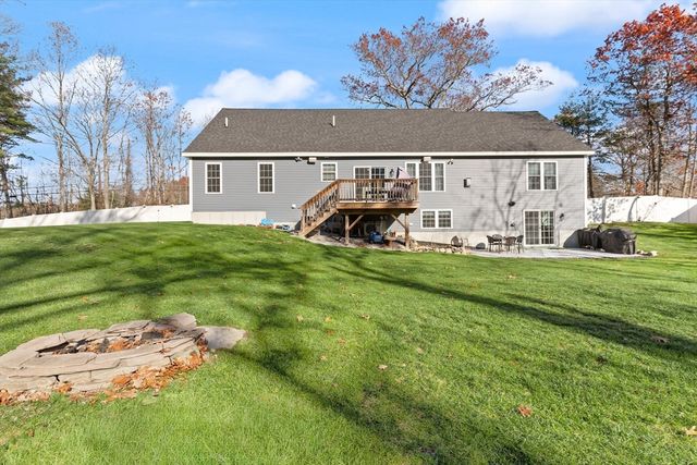 44 Methuen Road, Dracut, MA 01826