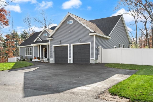 44 Methuen Road, Dracut, MA 01826