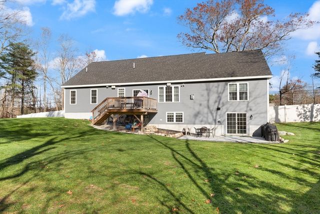 44 Methuen Road, Dracut, MA 01826