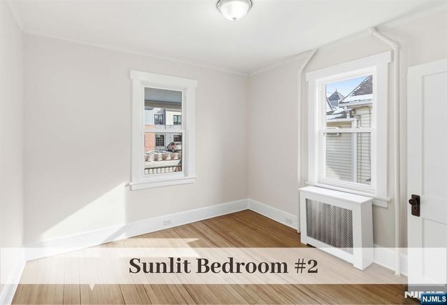 10 Zazzetti Street 1, Waldwick, NJ 07463