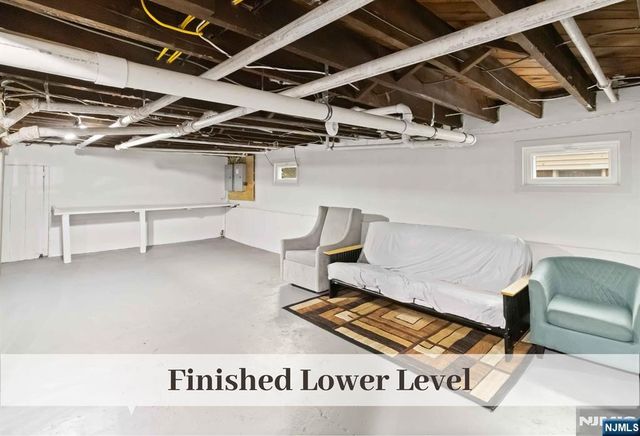 10 Zazzetti Street 1, Waldwick, NJ 07463