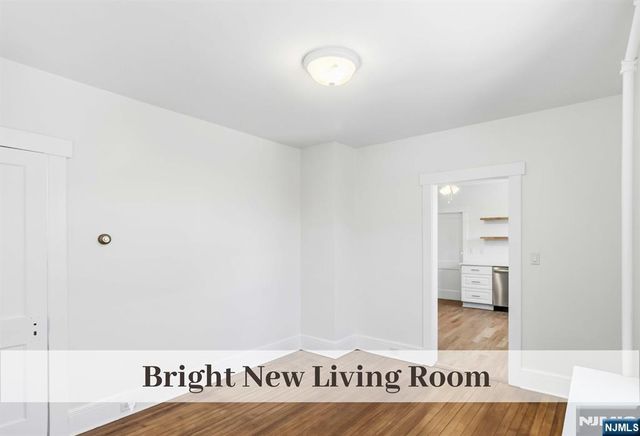 10 Zazzetti Street 1, Waldwick, NJ 07463