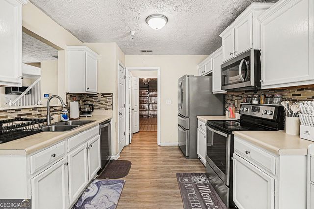 2025 Briar Creek Court NE, Conyers, GA 30012