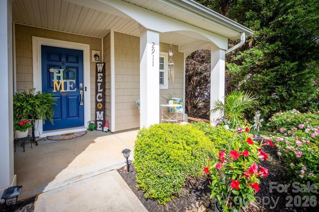 2911 Glazer Valley Court, Charlotte, NC 28214