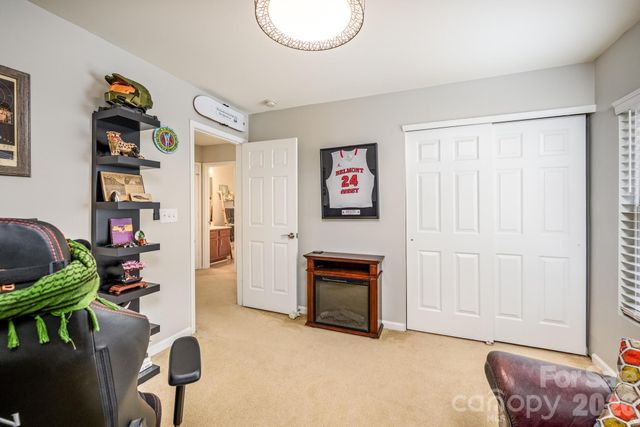 2911 Glazer Valley Court, Charlotte, NC 28214