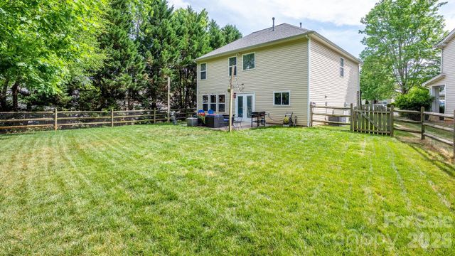 2911 Glazer Valley Court, Charlotte, NC 28214
