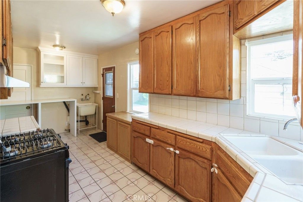 Image 12 of property listing at 10521 Ben Avon Street, Whittier, CA 90606