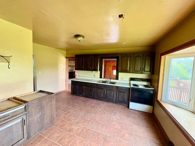 4369 State Route 52, Jeffersonville, NY 12748
