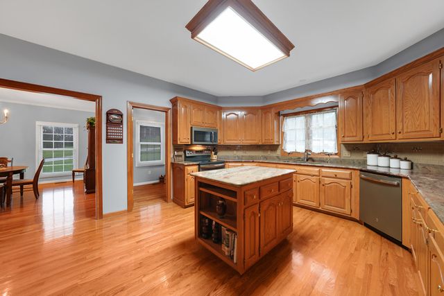 5216 EDINBURGH WAYE, Jefferson City, MO 65101