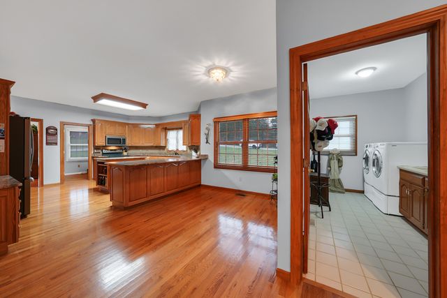 5216 EDINBURGH WAYE, Jefferson City, MO 65101