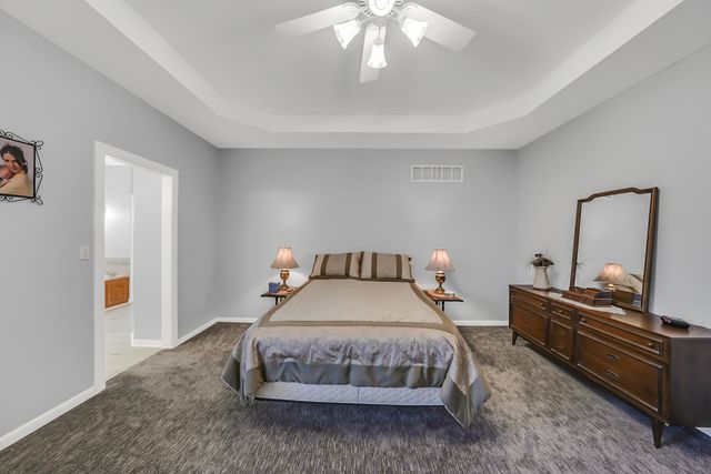 5216 EDINBURGH WAYE, Jefferson City, MO 65101