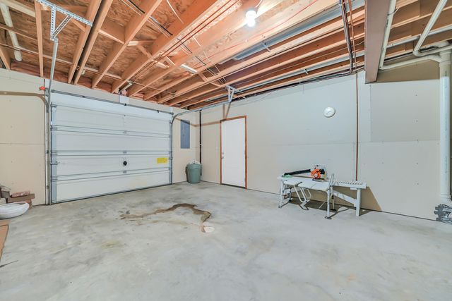 5216 EDINBURGH WAYE, Jefferson City, MO 65101