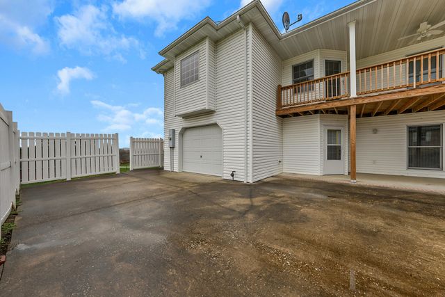 5216 EDINBURGH WAYE, Jefferson City, MO 65101