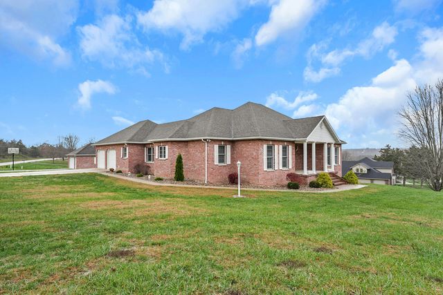 5216 EDINBURGH WAYE, Jefferson City, MO 65101