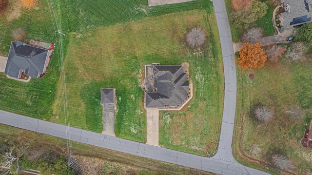 5216 EDINBURGH WAYE, Jefferson City, MO 65101