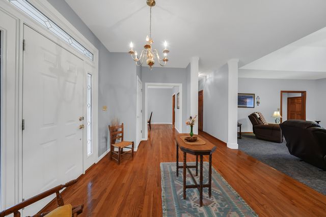 5216 EDINBURGH WAYE, Jefferson City, MO 65101