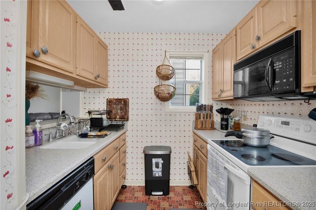 250 Waterdown Drive 4, Fayetteville, NC 28314