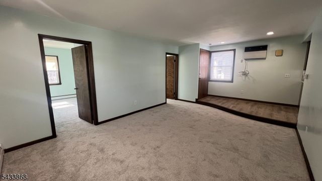 281 Main St, East Rutherford Boro, NJ 07073
