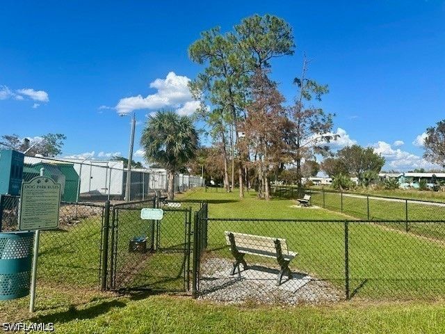 447 Cheetah DR, Naples, FL 34114