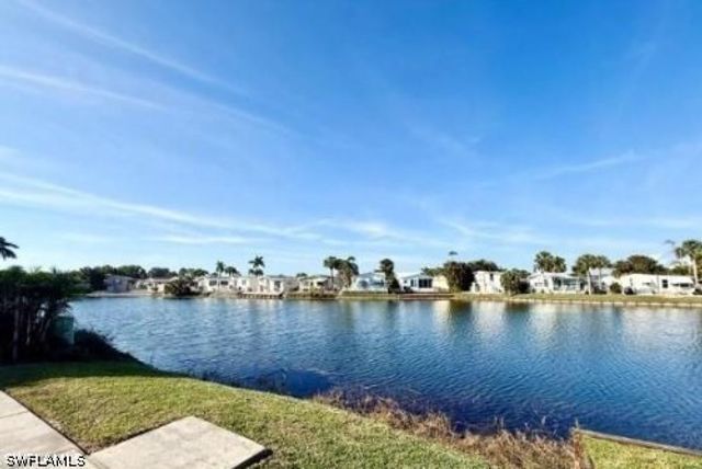 447 Cheetah DR, Naples, FL 34114