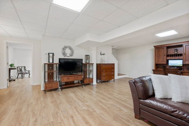 12 Jasmine Rd, Medway, MA 02053