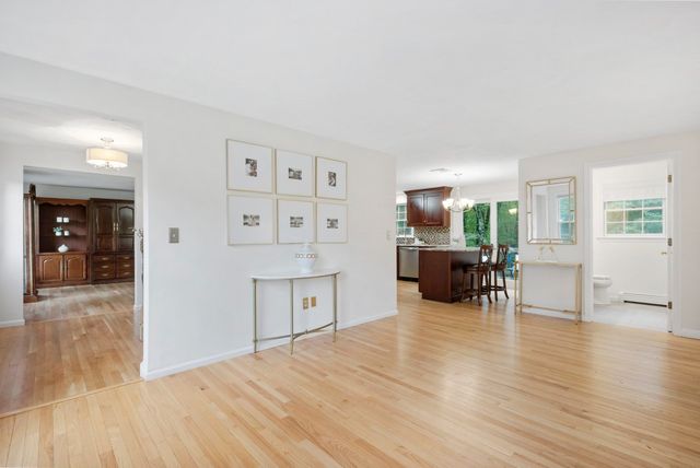 12 Jasmine Rd, Medway, MA 02053