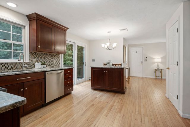 12 Jasmine Rd, Medway, MA 02053