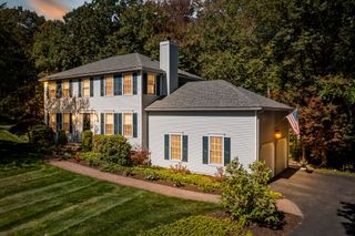 12 Jasmine Rd, Medway, MA 02053