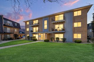 4819 W 109th Street 3-103, Oak Lawn, IL 60453