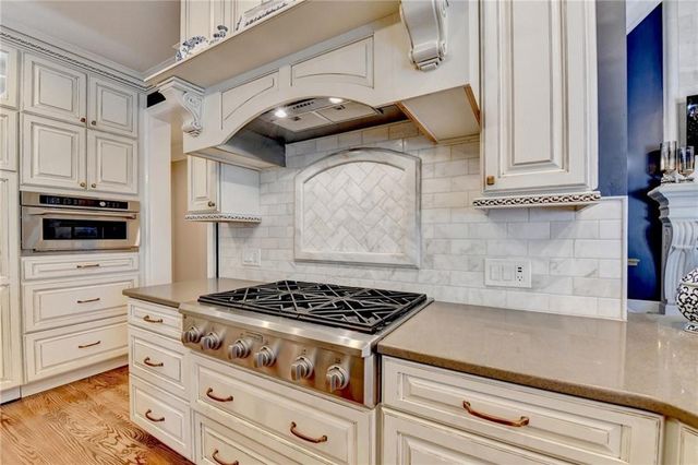 6680 Sunbriar Drive, Cumming, GA 30040