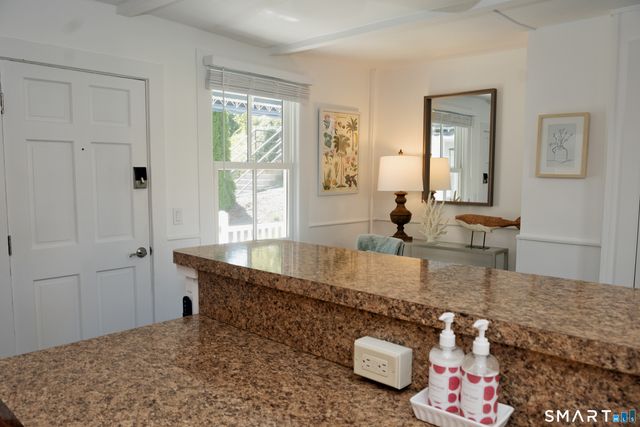 19 Pearl Street, Groton, CT 06355