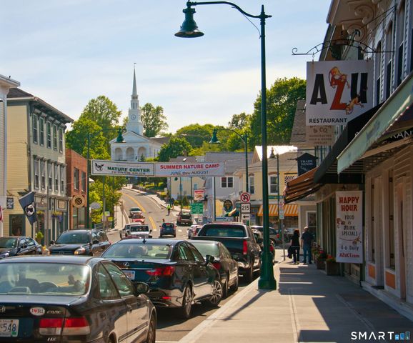 19 Pearl Street, Groton, CT 06355