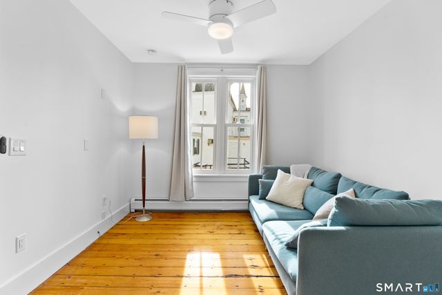 19 Pearl Street, Groton, CT 06355