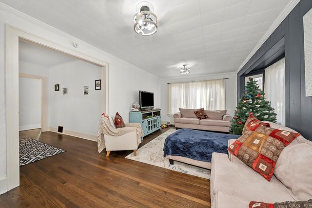 6514 Sinclair Avenue, Berwyn, IL 60402