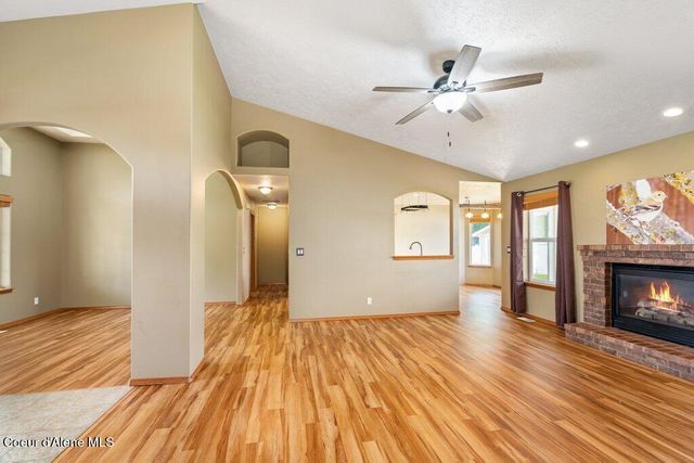 8903 N Newcastle LN, Hayden, ID 83835