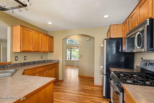 8903 N Newcastle LN, Hayden, ID 83835