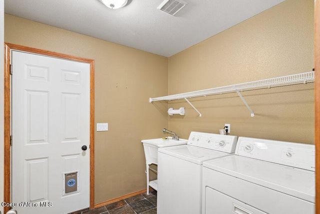 8903 N Newcastle LN, Hayden, ID 83835